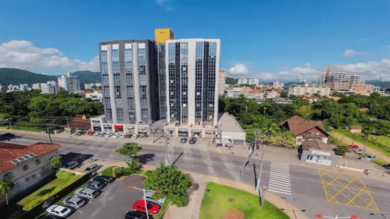 Villa Saint Sebastian Flat C - Até 4 Pessoas! Com Hidro! Duplex no centro Jaraguá do Sul Esterno foto